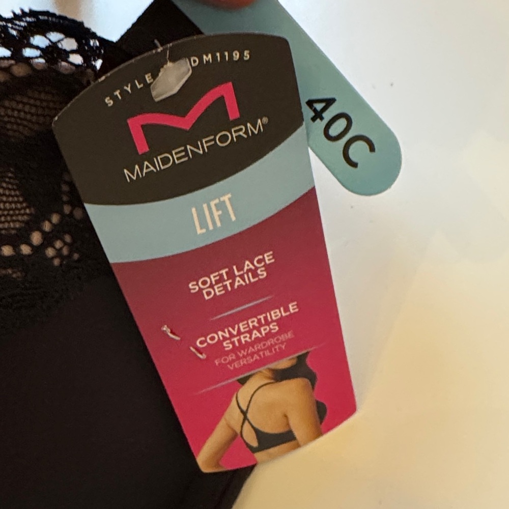 Maidenform Elegant Black Lace Bra - Picture 3 of 6
